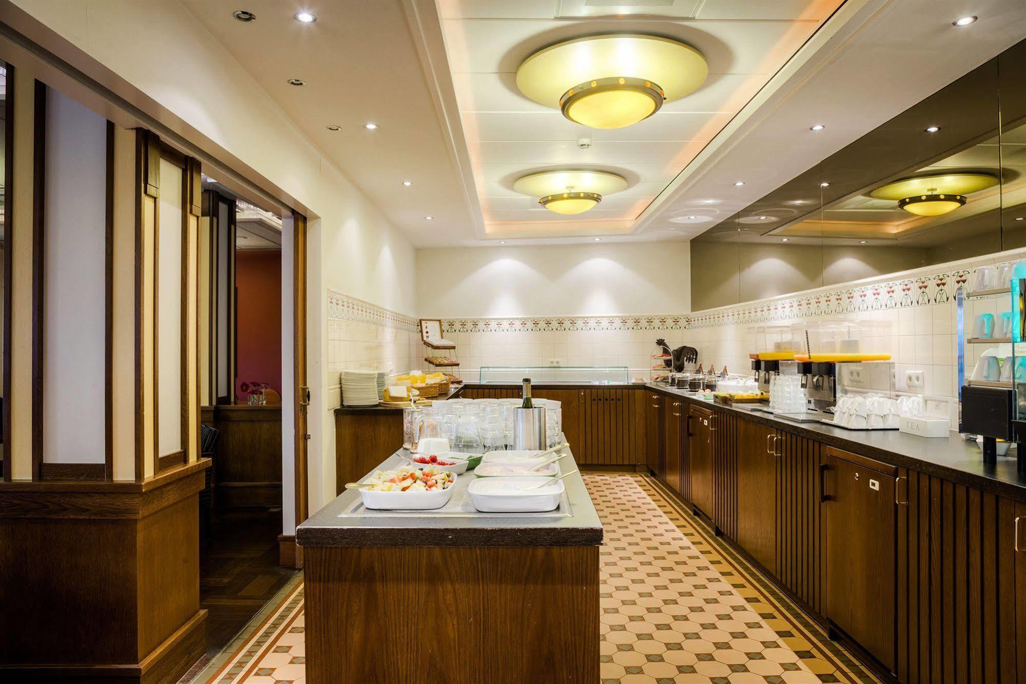 Leonardo Oranje Hotel 4*